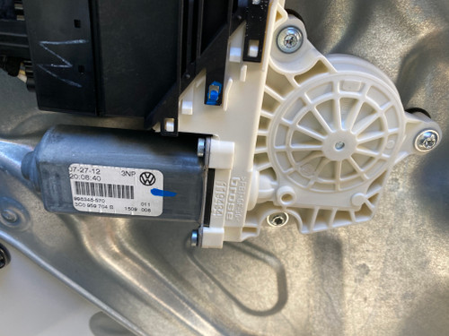 VW GOLF MK6 WAGON JETTAUSED RHR WINDOW MOTOR 3C0 959 704 B