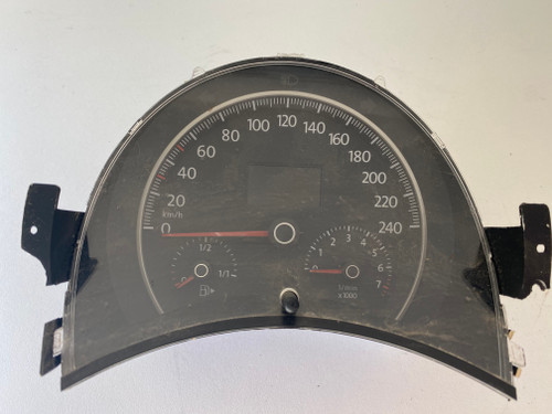 VW BEETLE USED INSTRUMENT CLUSTER 1C0920034F