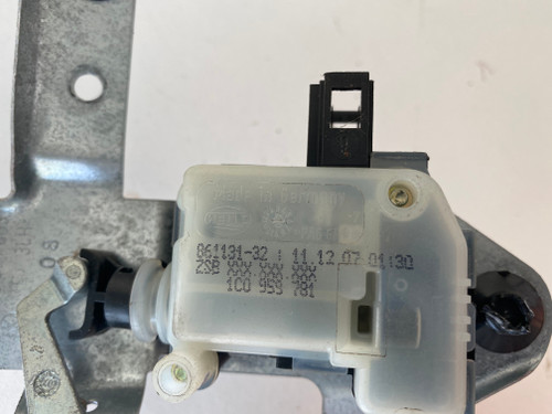 VW BEETLE USED TAILGATE LOCK ACTUATOR 1C0 959 781