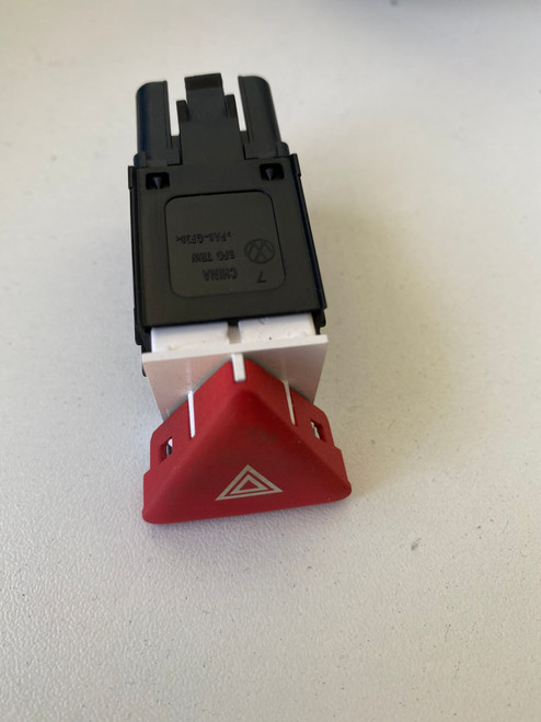 VW EOS USED HAZARD LIGHT SWITCH 1Q0 953 508