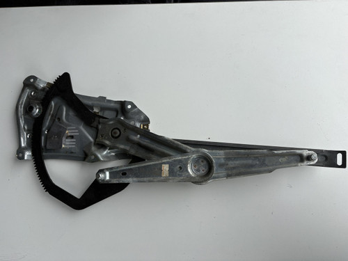 BMW E36 COUPE USED LH WINDOW REGULATOR 51.33 1977579.0