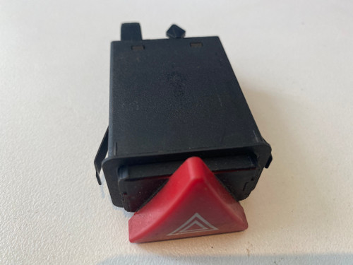 AUDI A3 8L  USED HAZARD LIGHT SWITCH 8L0 941 509 D