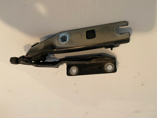 VW GOLF JETTA MK5 USED RH BLACK BONNET HINDGE 1K0 823 302 C