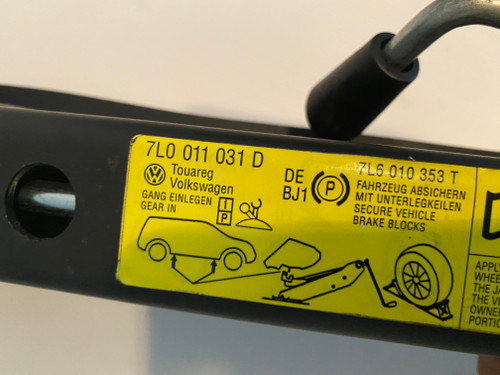 VW TOUAREG USED JACK 7L0 011 031 D