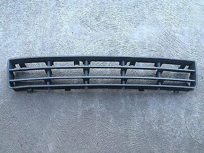 VW GOLF MK4 USED CENTRE LOWER BAR GRILLE