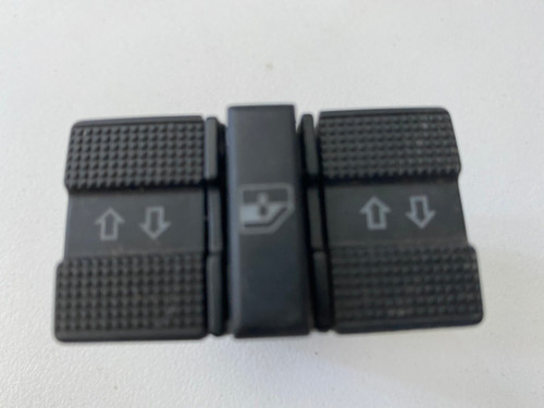 VW GOLF MK3 USED REAR WINDOW SWITCH PACK 1H0 959 855 A