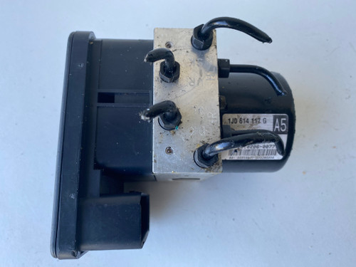 VW GOLF MK4 USED ABS PUMP 1J0 614 112 G  1C0 907 379 L