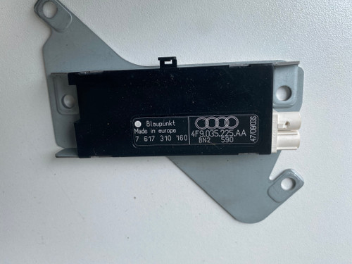 AUDI A6 4F USED ANTENNA BOOSTER 4F9 035 225 AA