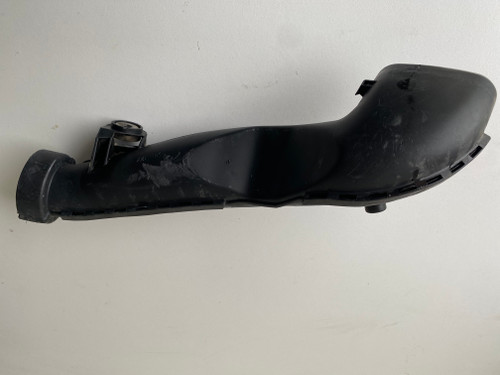 VW BEETLE USED AIF FILTER BOX INTAKE PIPE 1C0 129 609 B