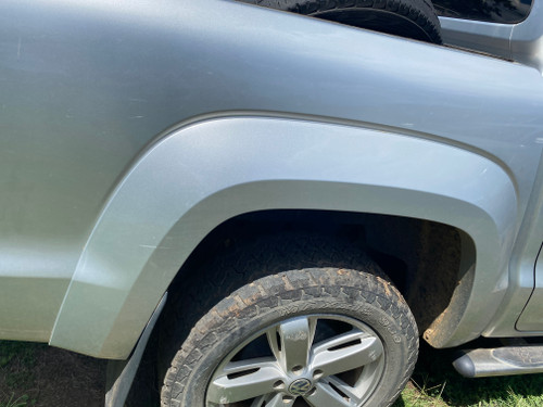 VW AMAROK USED RHR WHEEL ARCH FLARE IN SILVER LA7W  2H6 853 818