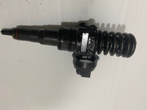 VW TRANSPORTER T5 2.5 DIESEL USED BOSCH  FUEL INJECTOR 07Z 130 073 F