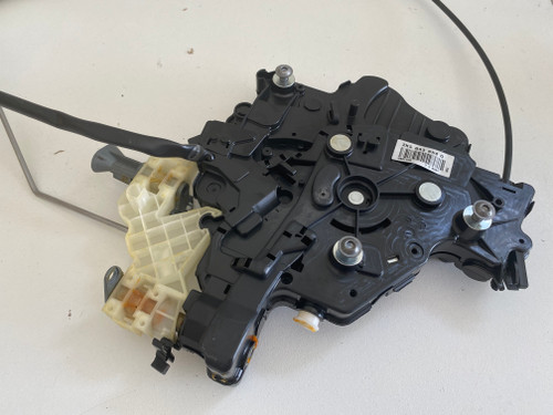 VW CADDY 2016-2020 USED RH SLIDING DOOR LOCK ACTUATOR 2K5 843 654 D