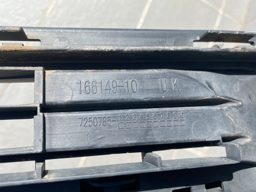 MINI USED FRONT LOWER BAR GRILLE 166149-10