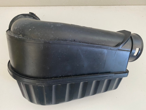 MINI R56 USED AIR FILTER BOX 1371 2754425-01