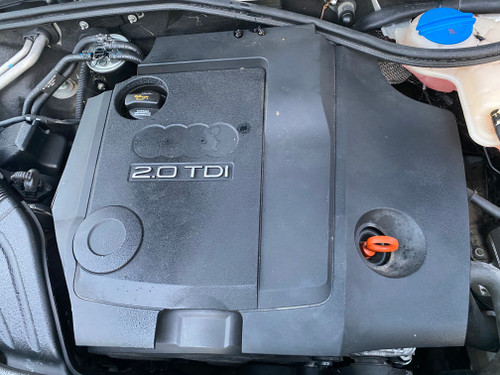 AUDI A4 B7 BRE ENGINE USED ENGINE COVER 03G 103 925 AS