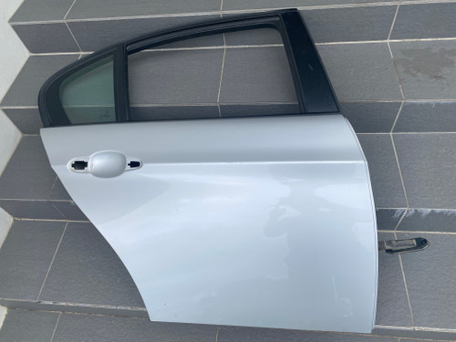 BMW E90 USED RHR DOOR SHELL IN TITAN SILVER  354