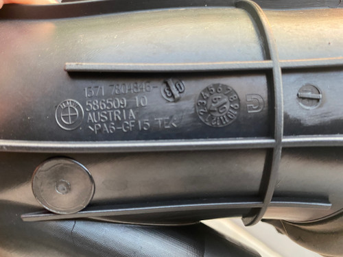 BMW E90 320D USED AIR INTAKE PIPE  586509 10