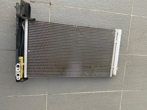 BMW E90 320D USED AC CONDENSOR 64.50-9206296 01