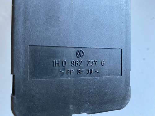 VW GOLF MK3 1995 - 1998 USED CENTRAL LOCKING PUMP 1HO 962 257 G