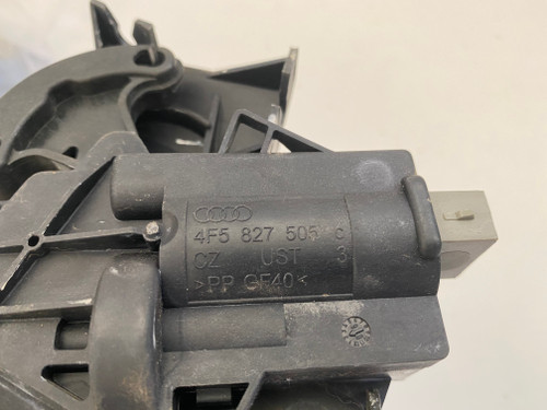 AUDI A4 B7 USED BOOT LOCK MECHANISM 4F5 827 505 C