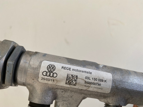 VW AMAROK CDC ENGINE USED INJECTOR RAIL 03L 130 089 K