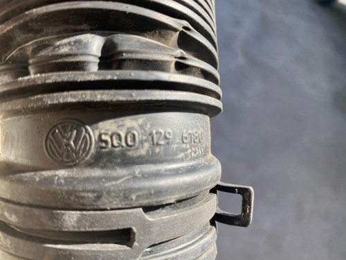 VW GOLF MK7 USED AIR INTAKE HOSE 5Q0 129 618 C