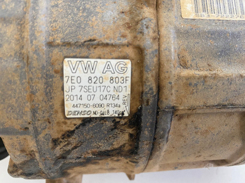 VW AMAROK MANUAL CDC ENGINE  USED AC COMPRESSOR 7E0 820 803 F