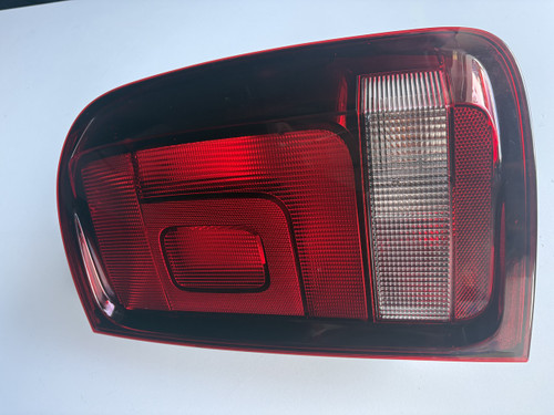 VW AMAROK V6 580 AS NEW GENUINE RH SMOKED TAIL LIGHT 2H2 945 096 J