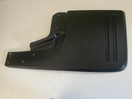VW AMAROK DUAL CAB NEW GENUINE LH  REAR MUD FLAP 2H0 821 811 G