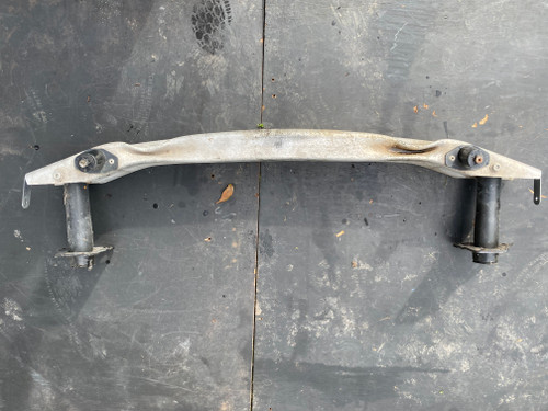 AUDI A4 B7 USED FRONT BAR REINFORCEMENT WITH BRACKETS 