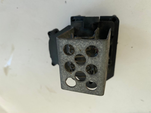 PEUGEOT RENAULT USED FAN RESISTOR 96 585 089 80