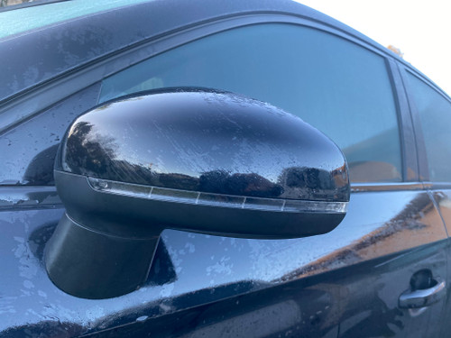 AUDI A1 2011 ON USED LH DOOR MIRROR IN BLACK Z9Y PAINT CODE  8X2 857 409 K  9B9