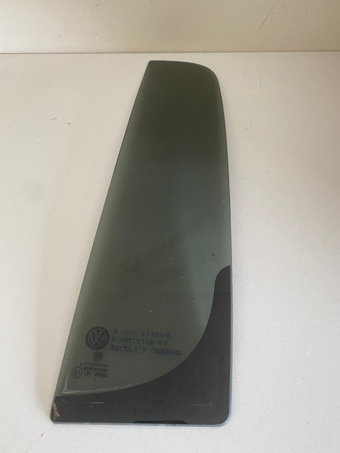 VW AMAROK USED LHR DOOR QUARTER  GLASS 