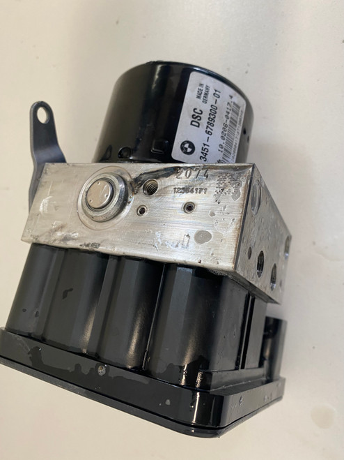 BMW E90 USED ABS PUMP 3451 - 6789300 - 01     6 781 301