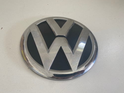 VW AMAROK 2010-2014 USED REAR TAILGATE BADGE 2H5 853 630 A