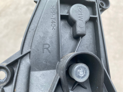 VW AMAROK DUAL CAB USED RH TAILLIGHT GLOBE HOLDER 2H2 945 258 A