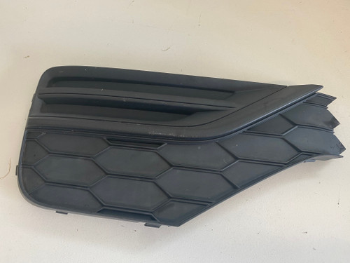 VW AMAROK 2018 ON USED RH FOGLIGHT  COVER   2H6 807 490