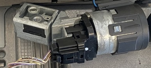 PEUGEOT 307 USED IGNITION BARREL AND KEY BLADE