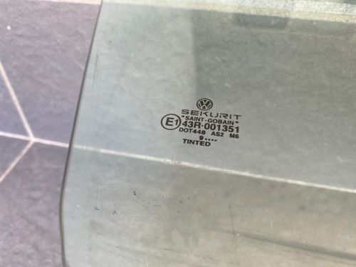 VW BORA USED RHF DOOR GLASS