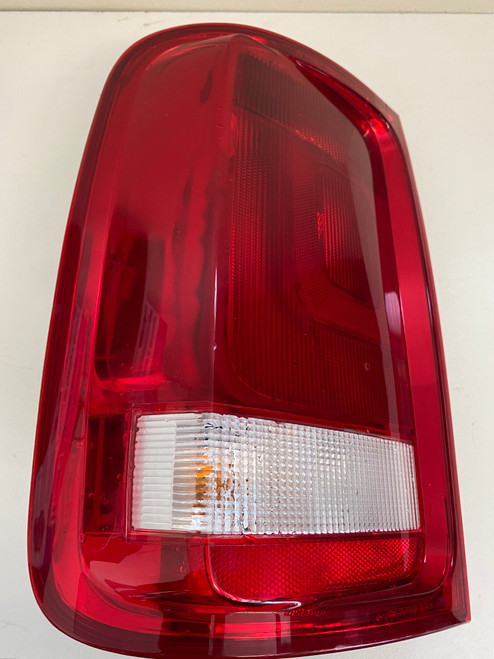VW AMAROK USED LH DUAL CAB TAIL LIGHT 2H2 945 095 N