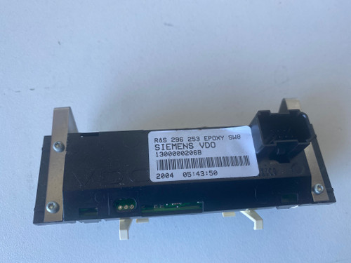 VW BEETLE USED ROOF DISPAY SCREEN VDO 1300000206B