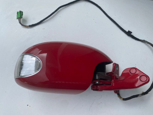 VW BEETLE 2006-2010 USED RH DOOR MIRROR IN RED YRD PAINT CODE