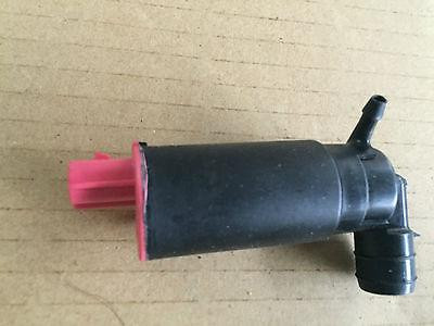 LAND ROVER DEFENDER REAR WINDOW WASHER PUMP 07 ON.DMC100540