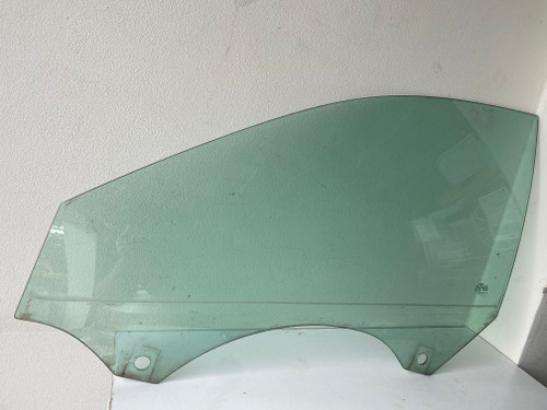 AUDI A3 8P 5 DOOR USED LHF  DOOR GLASS