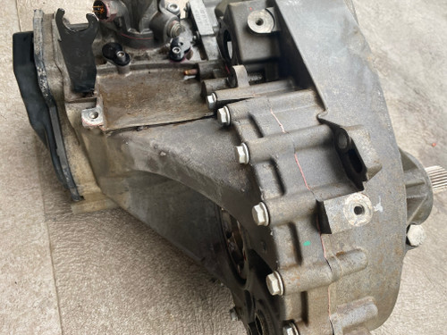  VW TRANSPORTER T5 1.9 TDI RECO 5 SPEED MANUAL JQT GEARBOX 