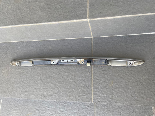 BMW X5 E53 USED REAR TAILGATE HANDLE WITH MICRO SWITCH IN SILVER  51.13-7  054 941