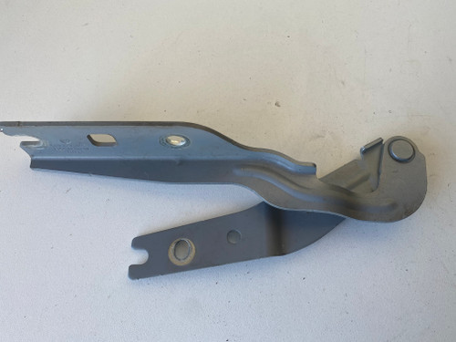 VW GOLF MK7 USED RH BONNET HINDGE 5G0 823 302 B