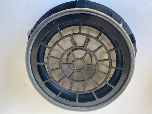 AUDI A1 USED FRONT DOOR SPEEKER WOOFER 200 MM BOSE 320404-0010  8X0 035  415 B