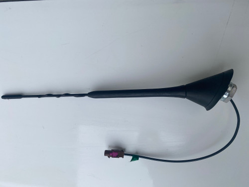 AUDI A1 USED ROOF ANTENNA WITH THE BASE 8X0 035 501 A