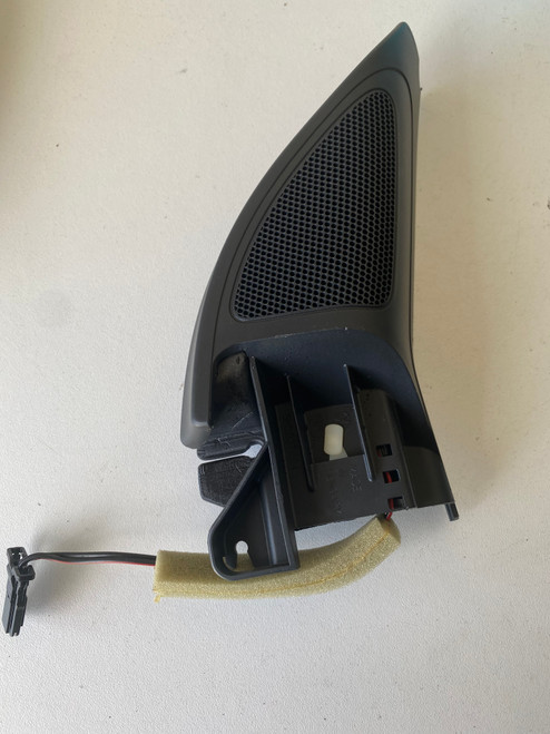 VW GOLF MK6 USED RH INNER MIRROR COVER 5K0 837 986